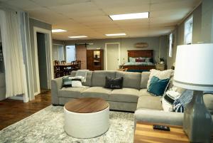 Gallery image of Perfect in Pilot Mtn-Unit 1 Walk to Downtown! in Pilot Mountain +19 photos