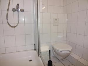 Ένα μπάνιο στο Studio in Ferienanlage Orther Reede +12 φωτογραφίες