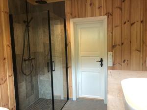 Koupelna v ubytování 12 person holiday home in Skare-By Traum + 19 fotografií