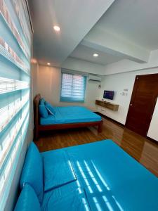 Ruang duduk di Eloisa's Tagaytay Budget Transient +8 gambar