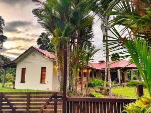 Κήπος έξω από το Ahana Hillside - Scenic Stay Near Cairns