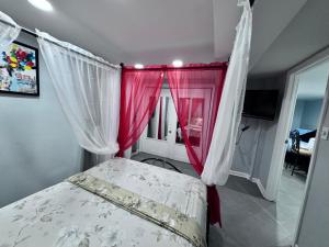 Φωτογραφία από το άλμπουμ του Nice 3 bedrooms apt 4 lovely group family 25 mins 2 NY City σε North Bergen