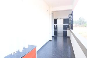 Afbeelding uit fotogalerij van The REEF LOUNGE in Mandya +13 foto's