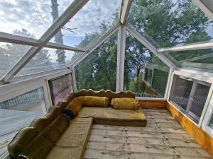 Afbeelding uit fotogalerij van Historical Villa - Stunning Views - Changla Gali House in Abbottābād