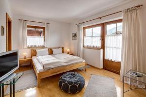 Postel nebo postele na pokoji v ubytování Haus Schönblick - wunderbare Zentrumslage