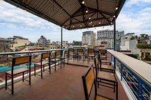 Balkón nebo terasa v ubytování 88 Hàng Đào Hostel