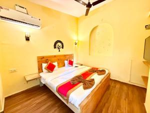 Postel nebo postele na pokoji v ubytování The Mamta Courtyard Anjuna