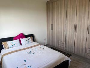 Postel nebo postele na pokoji v ubytování Rural Escape at Engcobo, Eastern Cape