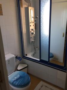 A bathroom at Bahía Meloneras Még 22 kép
