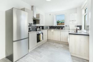 O bucătărie sau chicinetă la 3 bedroom House in Runcorn Halton