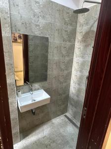 Koupelna v ubytování LUXURY 3 Bedroom LEKKI , JOJO ESCAPE HOME APARTMENT