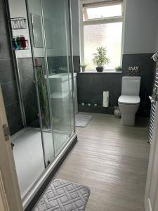 Ένα μπάνιο στο Home sweet home