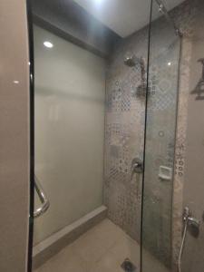 Koupelna v ubytování Apartment Sun Premira Condotel Adi Sucipto