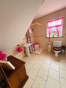 Ruang duduk di Galtee Mountain View Apartment Kilbehenny +39 gambar