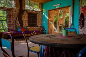 Χώρος καθιστικού στο Casa Zíngara Alucinante Casa de Ensueño en las Sierras +60 φωτογραφίες