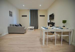 Posezení v ubytování La ReyHome T2 rénové proche Gare et centre-ville