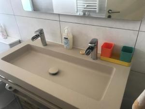 Ένα μπάνιο στο Casa da Caroxinha +8 φωτογραφίες