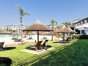 Πισίνα στο ή κοντά στο Navy Lagoon Stay The Blyde