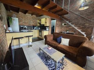 Kuchyň nebo kuchyňský kout v ubytování Central Walmer Loft apartment
