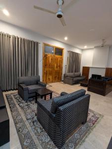 Φωτογραφία από το άλμπουμ του Balakot Country Club 2BR Apartment σε Bālākot