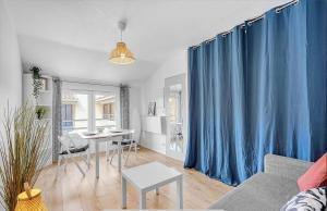 Χώρος καθιστικού στο Studio Cosy - Gare - Métro - Calme - central