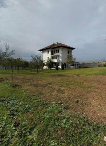 Photo de la galerie de l'établissement Cozy Villa, à Kastriot