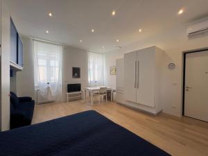 Postel nebo postele na pokoji v ubytování Cozy 1 Apartment - City Center Train Station