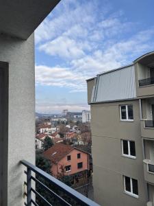 Balkón nebo terasa v ubytování City apartment Skopje