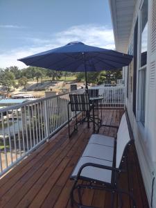 Ảnh trong thư viện ảnh của Breathtaking Views - Lakefront Duplex - Near Shawnee Bend Boat Ramp ở Sunrise Beach