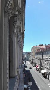 The surrounding neighborhood or a neighborhood close to a vendégházakat