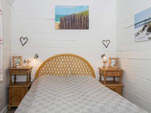 Ένα ή περισσότερα κρεβάτια σε δωμάτιο στο 4 person holiday home in Rømø-By Traum