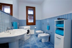 Ванная комната в Holiday Home Nicola Santoro