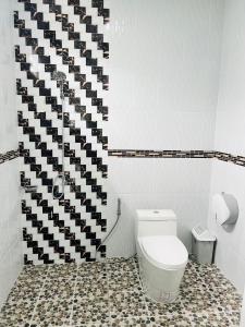 Bilik mandi di Cherina Pool Villa