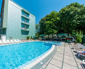 Bazén v ubytování Hotel Boutique Shine nebo v jeho okolí