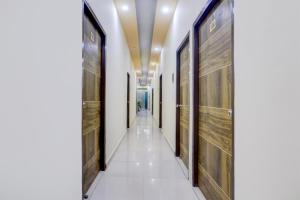 Fotografie z fotogalerie ubytování Super Hotel O Badkhal Lake Formerly Lake View v destinaci Faridabad