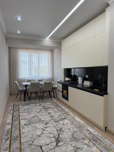 Nhà bếp/bếp nhỏ tại Radmir Apartments