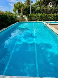 La alberca dentro o cerca de Apartment in front of the beach