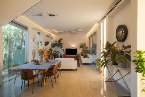 Et tv og/eller underholdning på Olga Resort - אולגה ריזורט