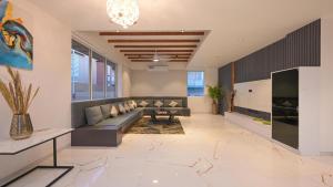 Χώρος καθιστικού στο Heritage 4Bhk Villa Lonavala With Turf