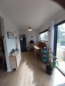 Η κουζίνα ή μικρή κουζίνα στο Studio Solaris +13 φωτογραφίες