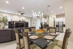 Χώρος καθιστικού στο Big Private Luxury Home in Beach Gated Community