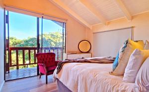 Postel nebo postele na pokoji v ubytování Beach House, Pool, Braai, Patio, Water Sports + 30 fotografií