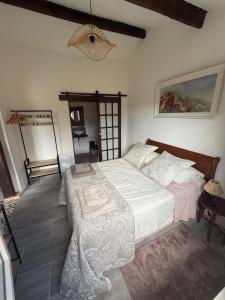 Ένα ή περισσότερα κρεβάτια σε δωμάτιο στο The Lodge