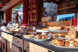 Fotografie z fotogalerie ubytování Affittacamere Jour Et Nuit v destinaci Torgnon + 55 fotografií