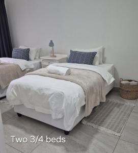 バリートにあるBeach Paradiseの寝室のベッド