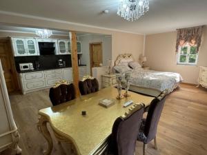 Postel nebo postele na pokoji v ubytování Zum Böhmen Ferienwohnung Elisabeth