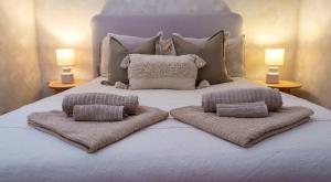 Postel nebo postele na pokoji v ubytování 2 Bed Family Home - The Retreat