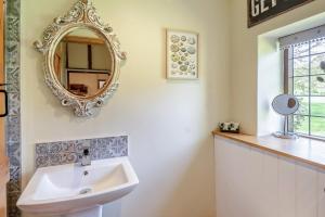 Vannituba majutusasutuses Fox Cottage +15 fotot