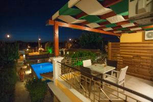 Bazén v ubytovaní Villa Vita Holidays alebo v jeho blízkosti