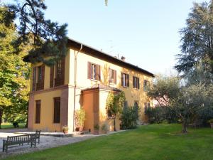 Κήπος έξω από το Elegant Holiday Home in Faenza with Garden and Pool +72 φωτογραφίες